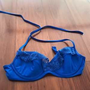 HOLLISTER swim bikini top size S Small blue EUC